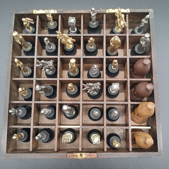 Antique Vintage Chess Set with Case and Board - Picture 8 of 9